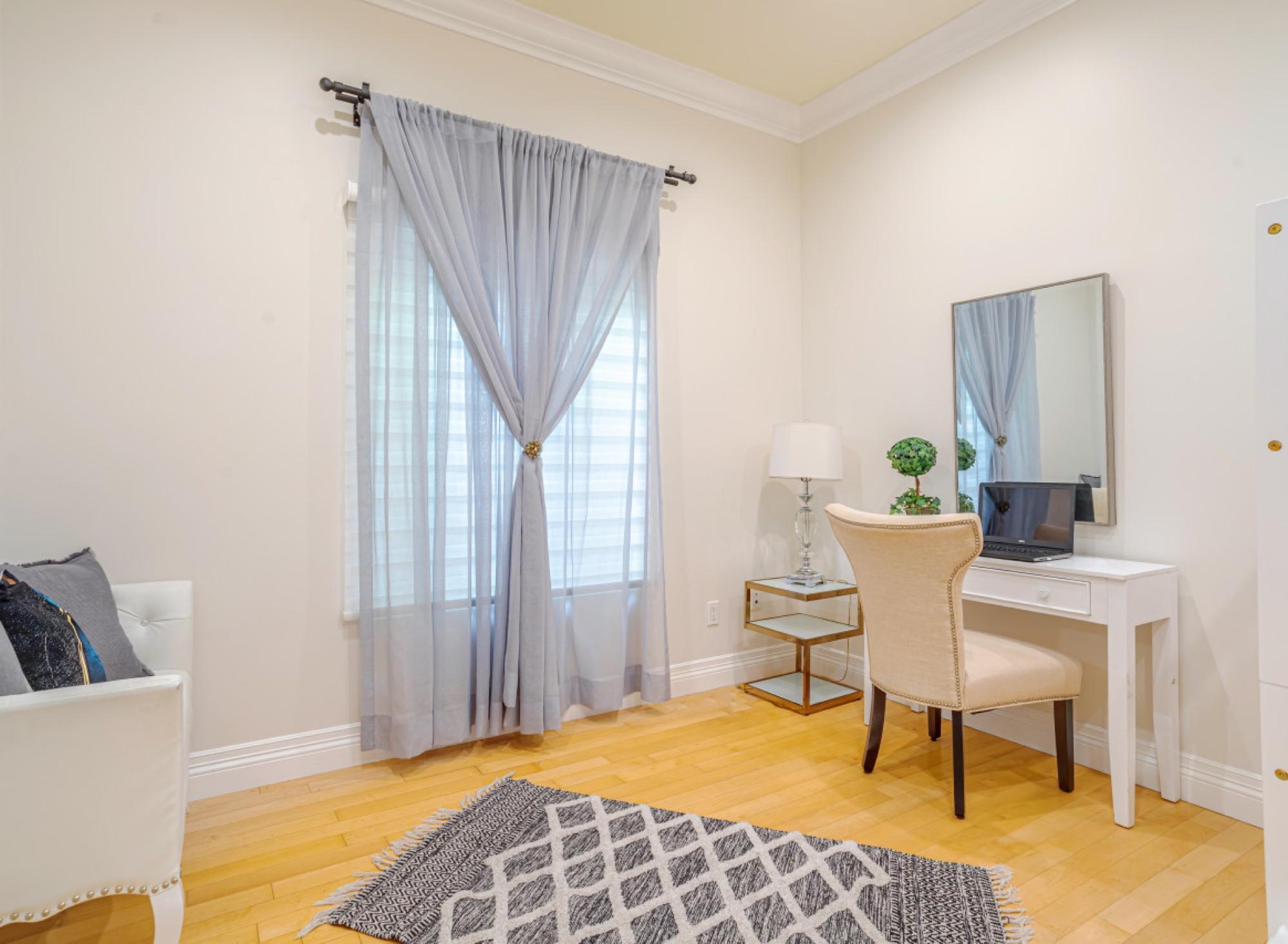 Regal 4-Bed (Hot Tub, Sleeps 15) — photo 4