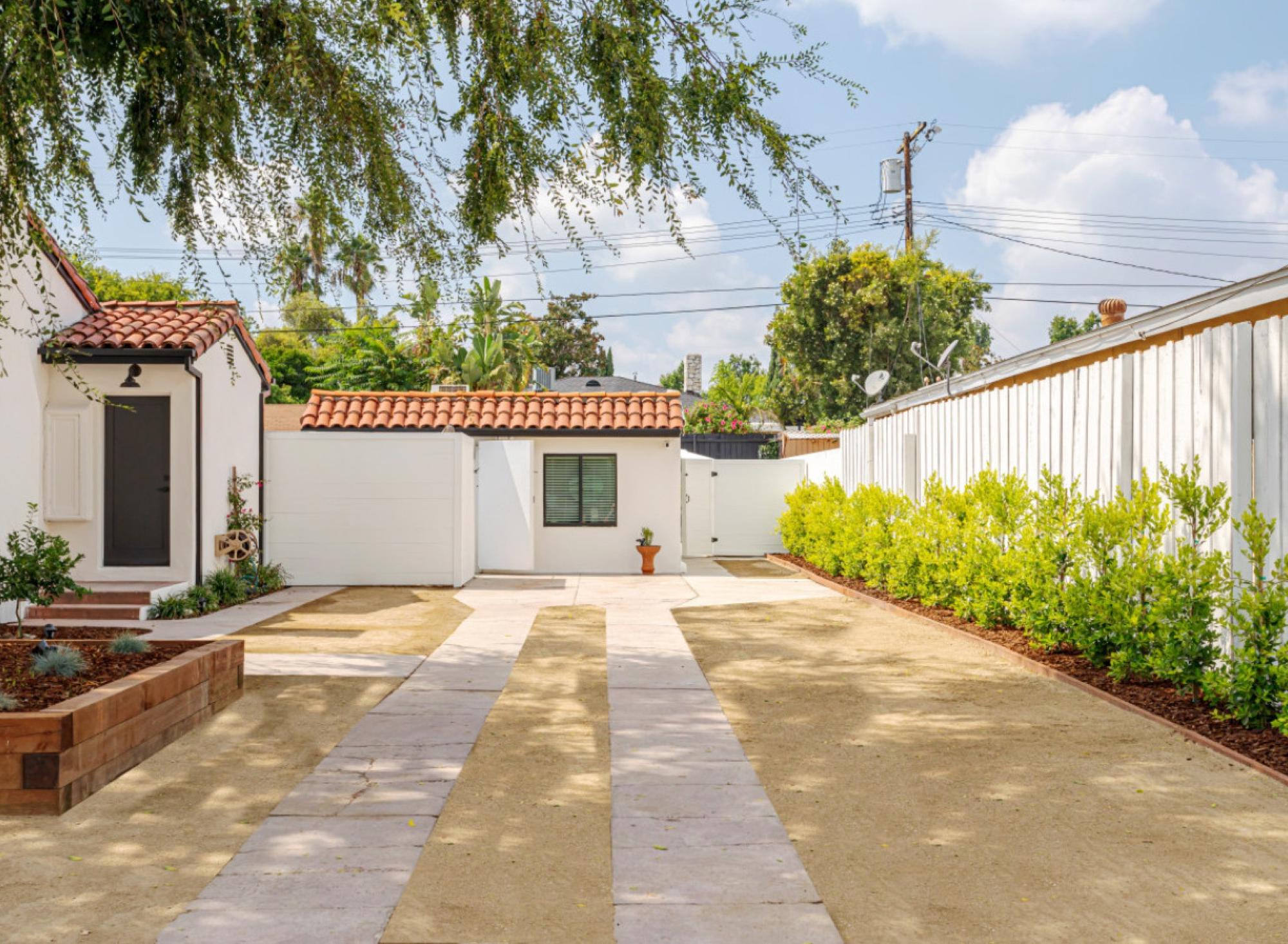 Spanish-Style Home (Sleeps 18) — photo 1