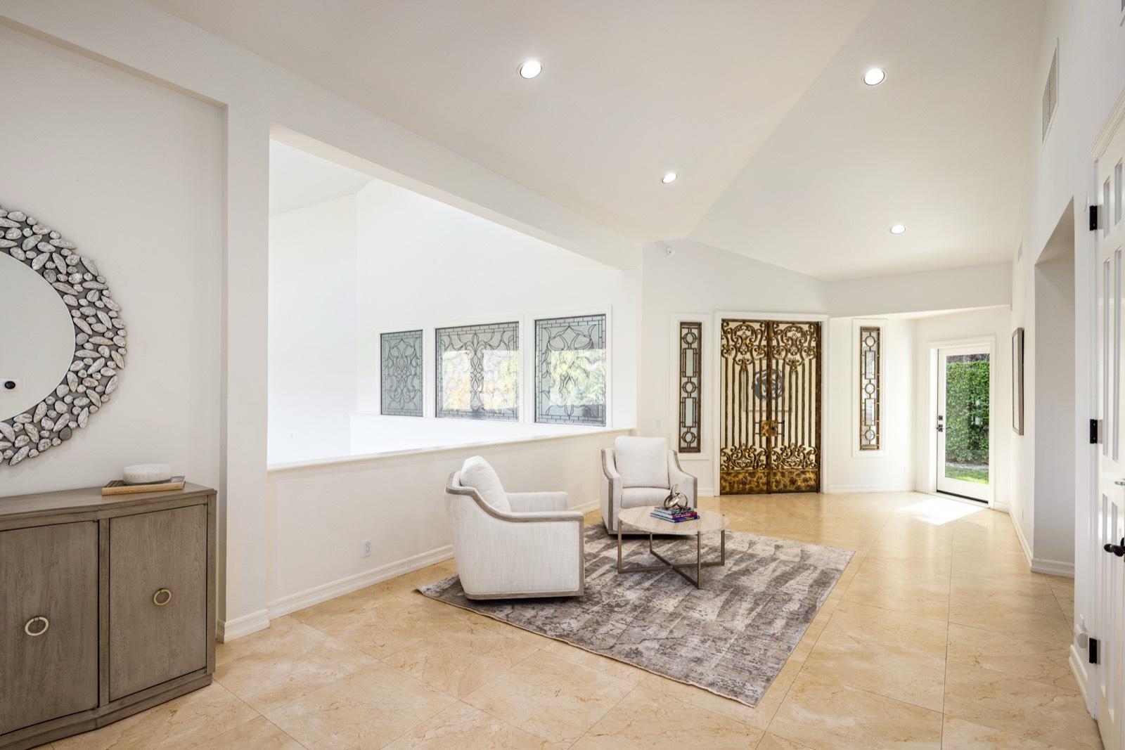 A Hills Mansion — photo 3
