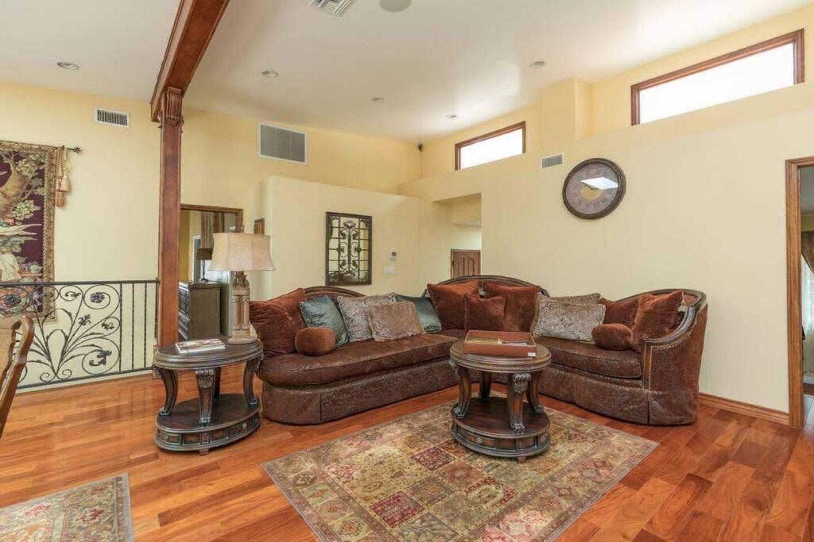 A's Beverly Glen House — photo 7