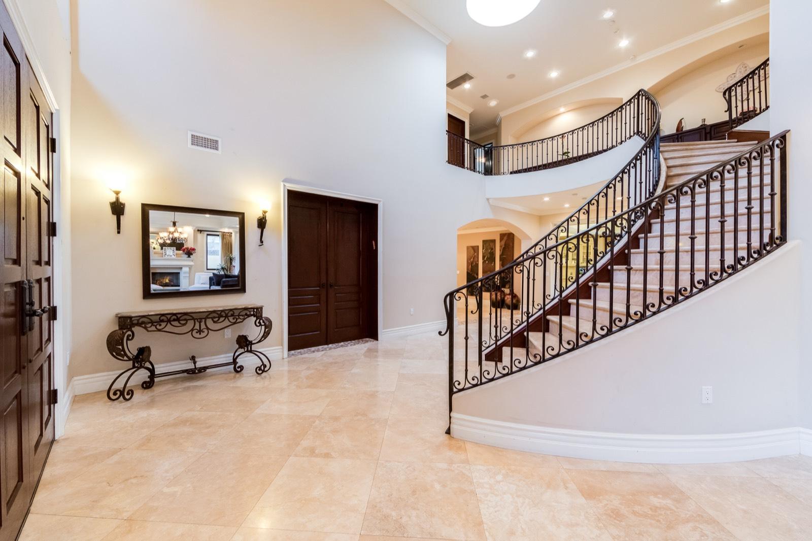 A's Med Europe Valley Village Home — photo 2