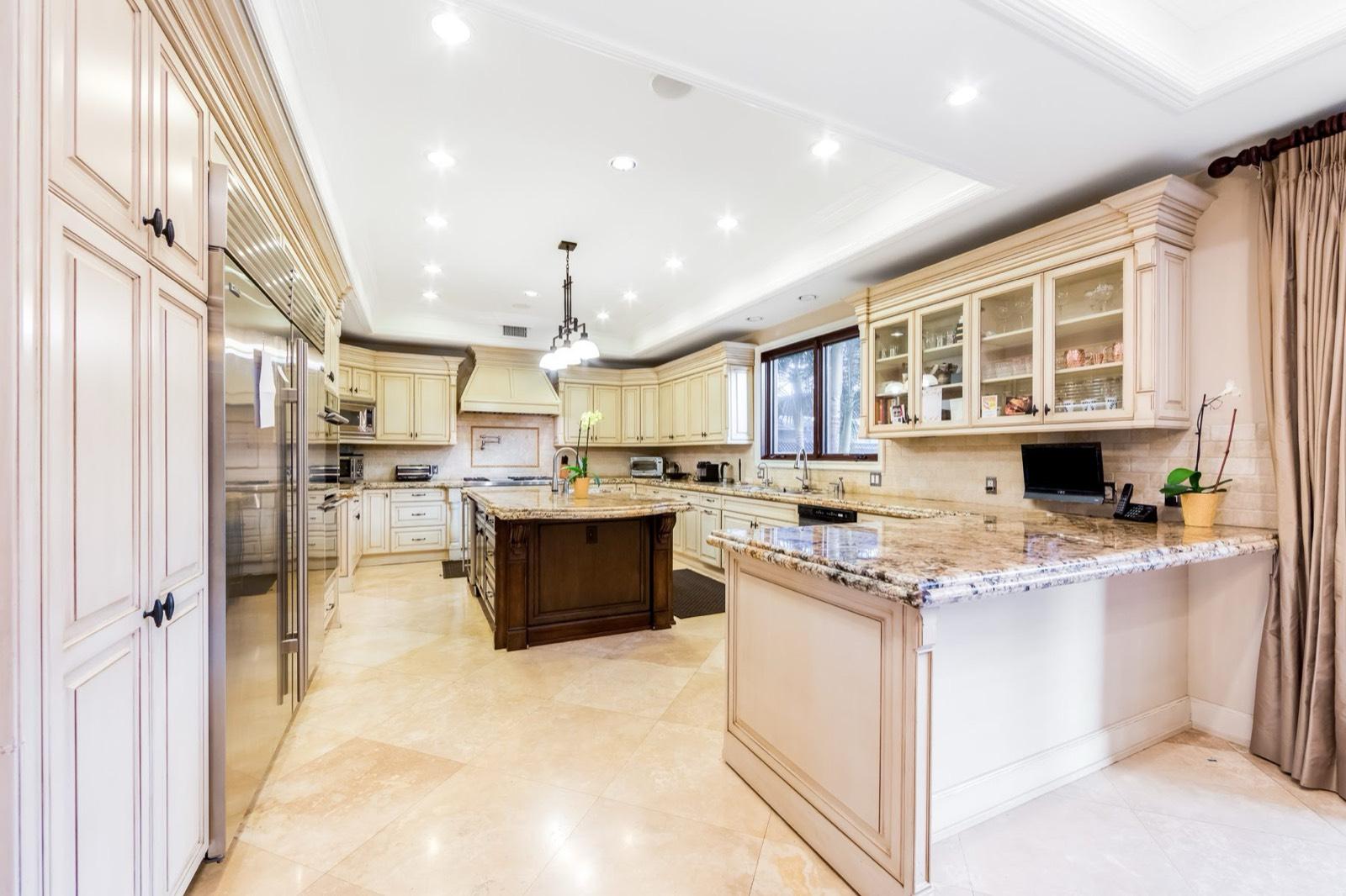 A's Med Europe Valley Village Home — photo 11
