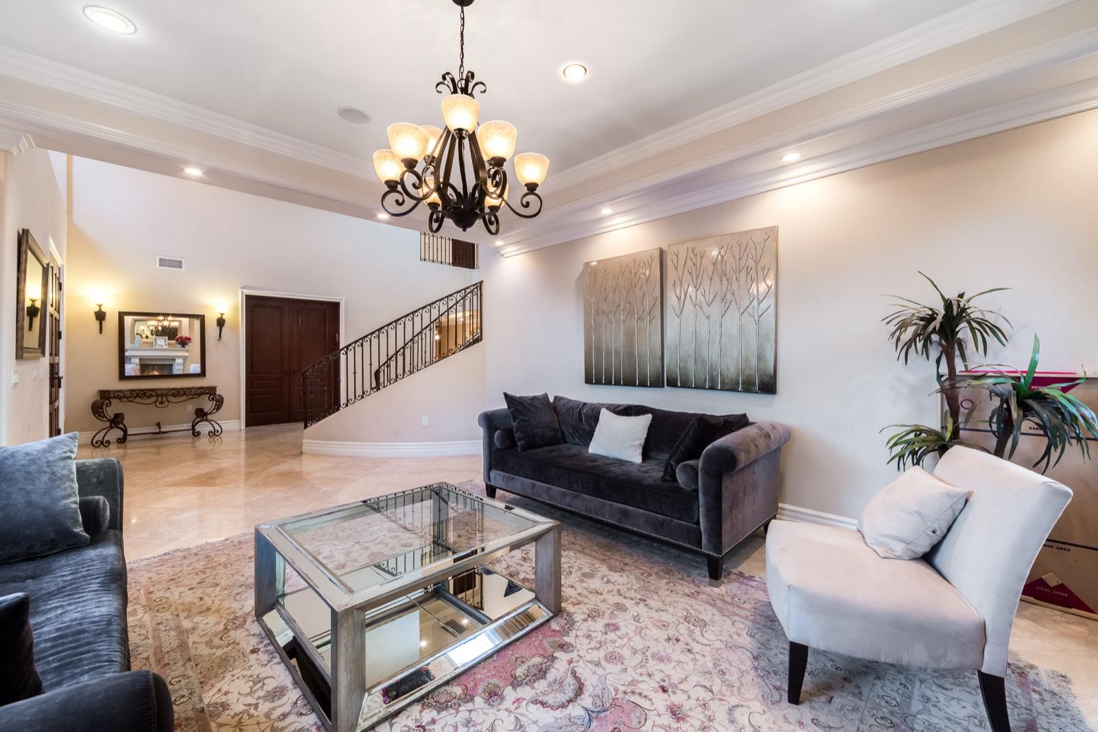 A's Med Europe Valley Village Home — photo 5