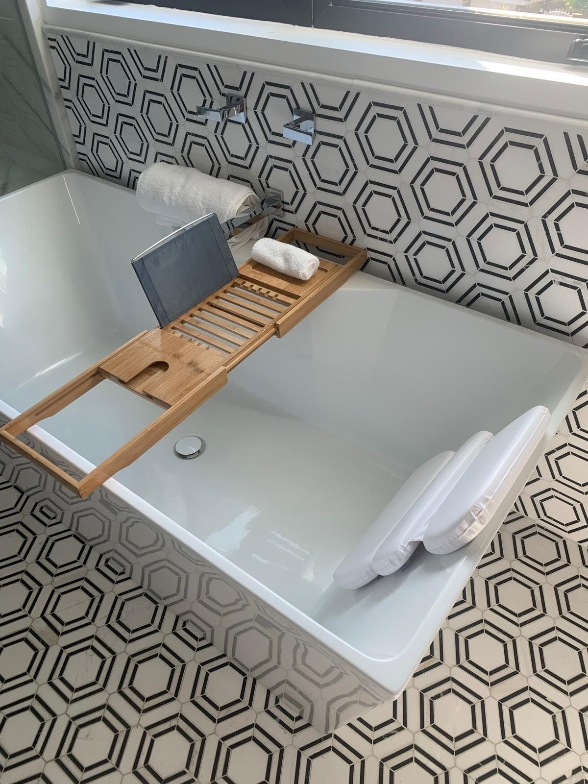 A's Modern Dream Home — photo 3