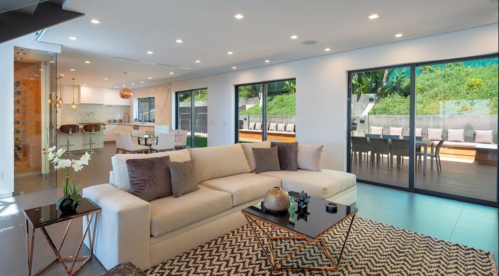 A's Modern Dream Home — photo 10