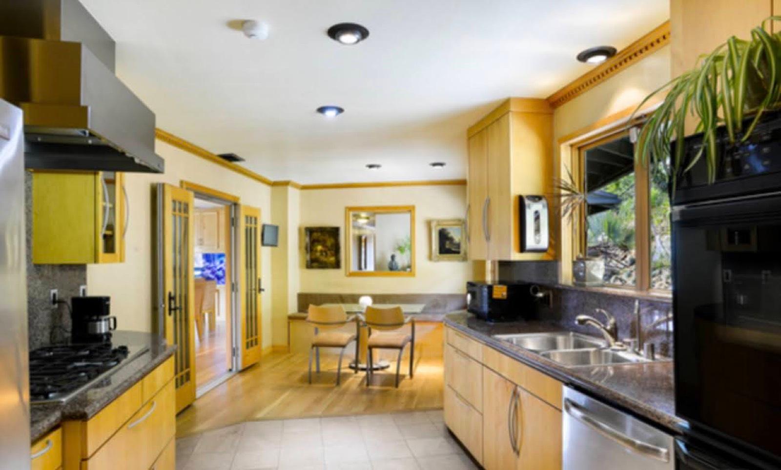 A's Mountain View Casa — photo 12