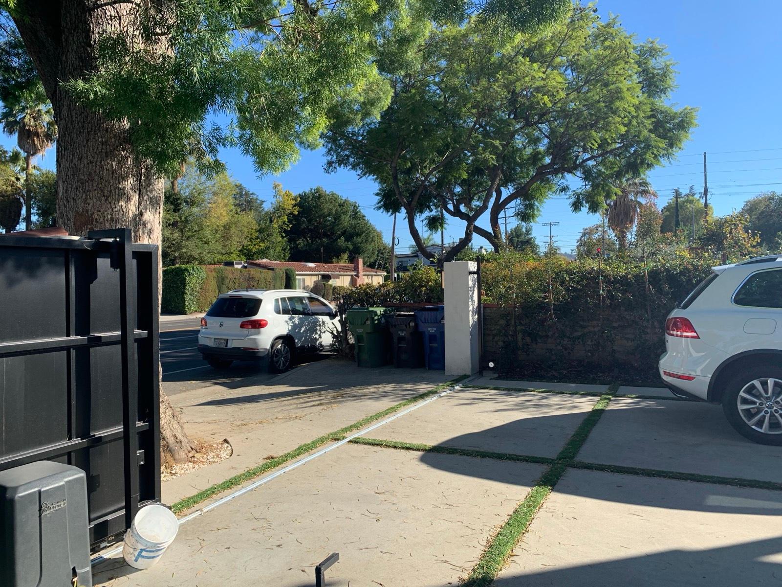 A's New Modern — photo 2