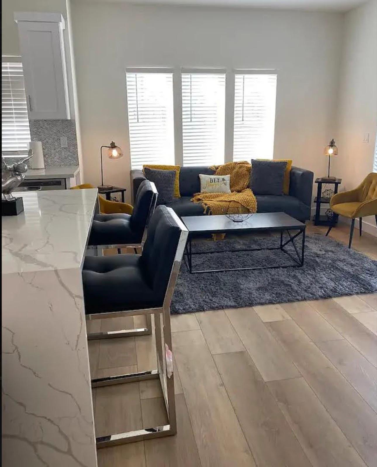 A's Noho Modern Cutie Home — photo 5