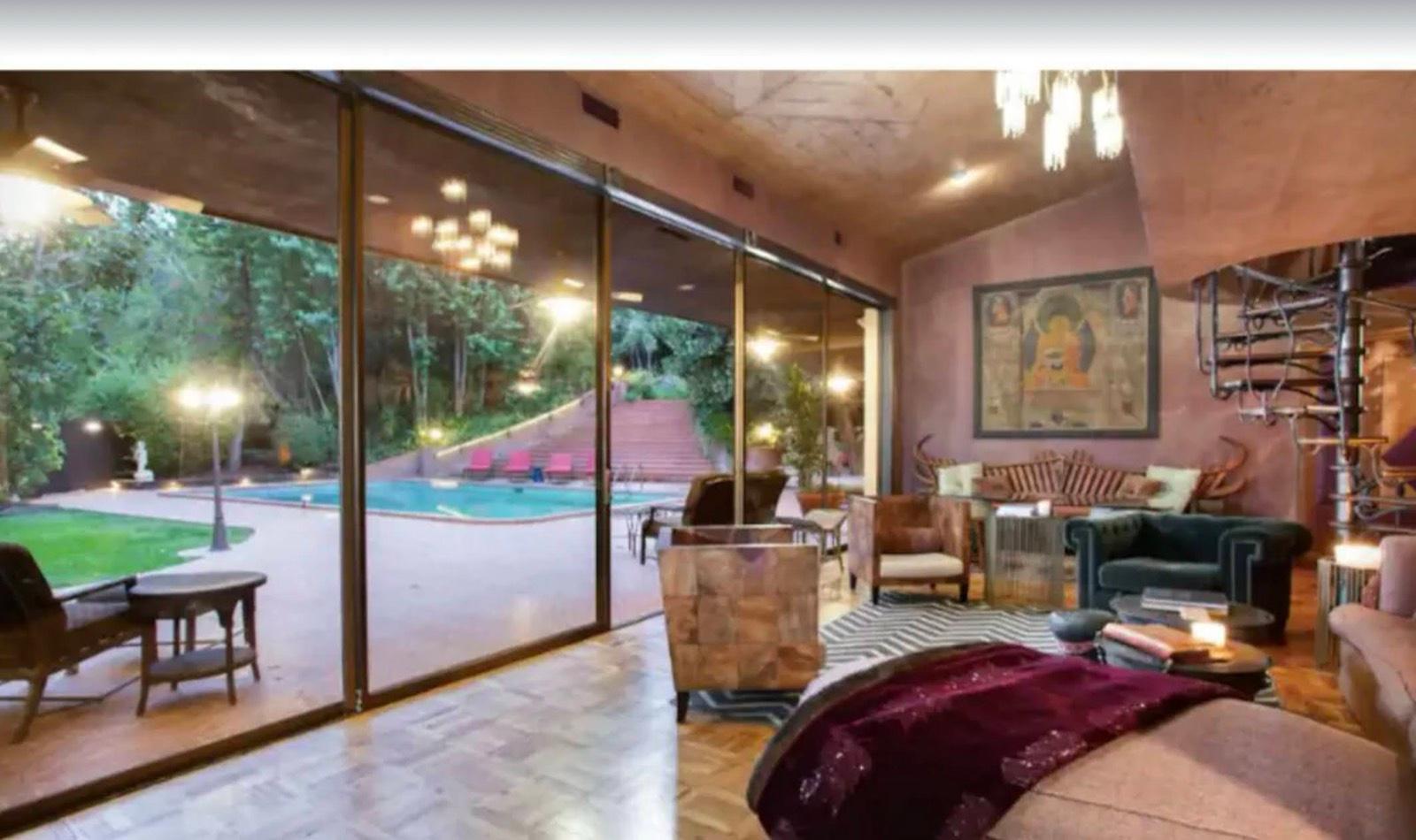 A's Spanish Oasis — photo 10