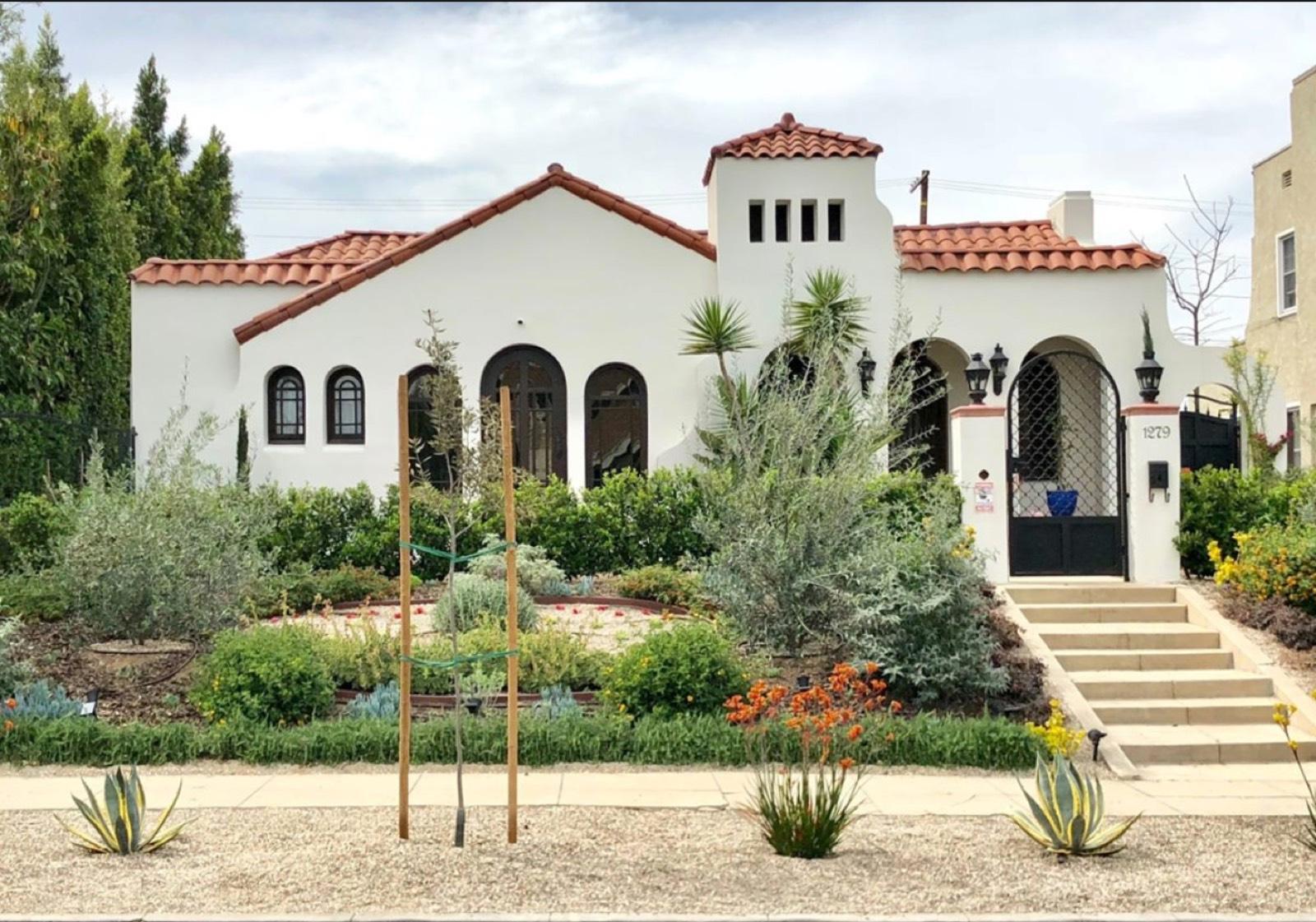 A's Spanish Villa — photo 1
