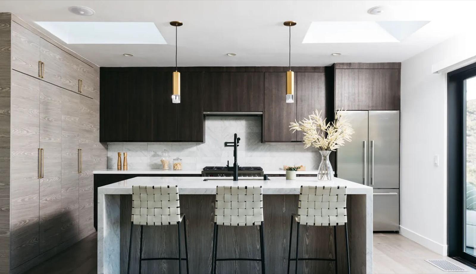 A's willow mod house — photo 11