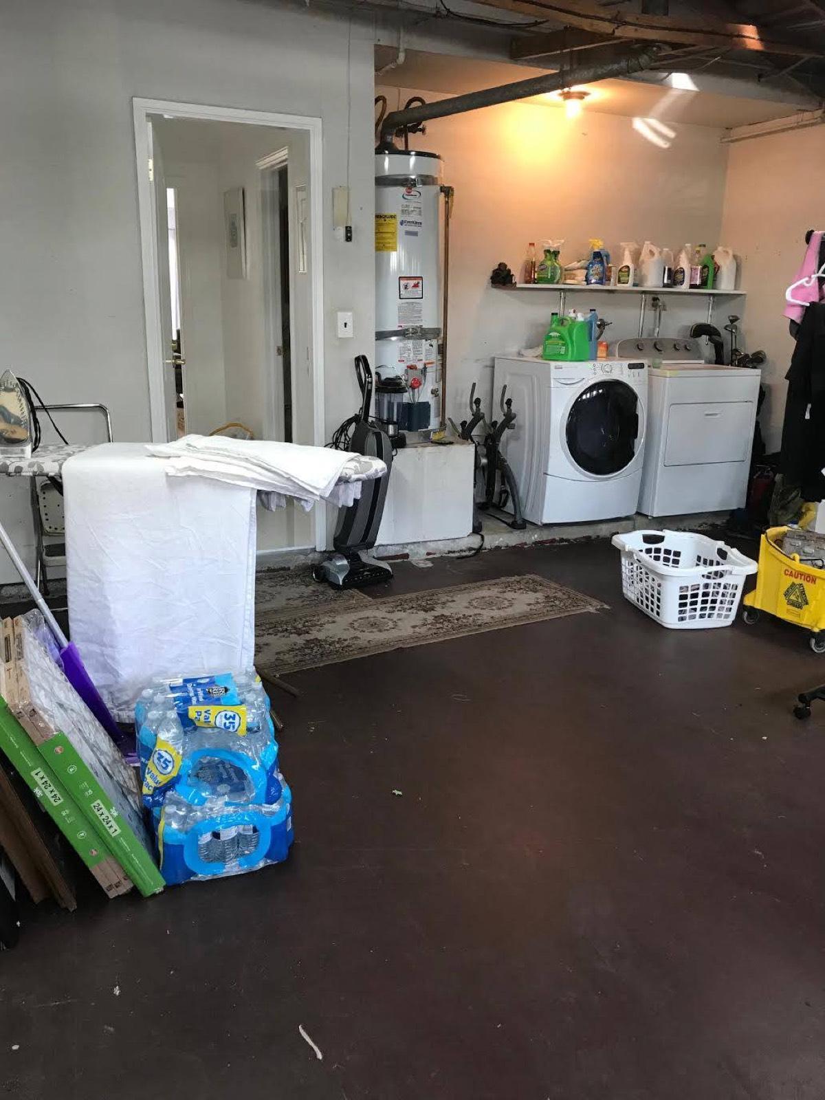 Agnes laundry room — photo 1