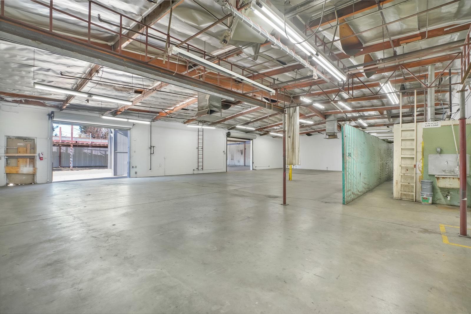 AH's Empty Warehouse — photo 5