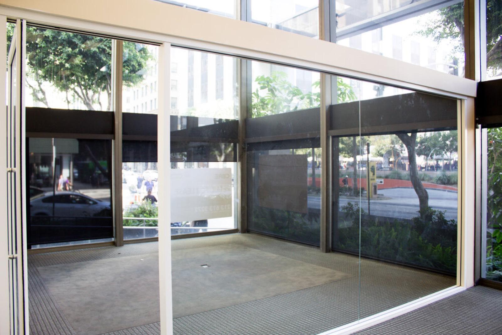 AH's Office Building with Helipad — photo 12
