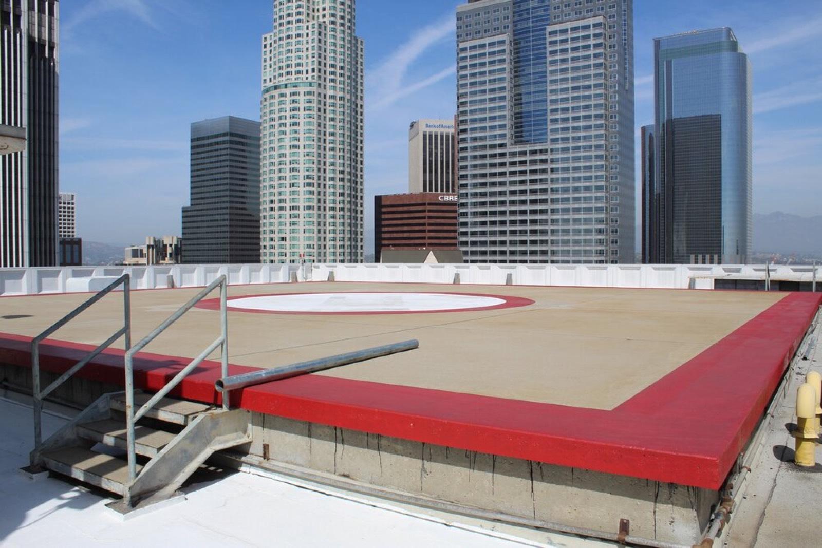 AH's Office Building with Helipad — photo 1
