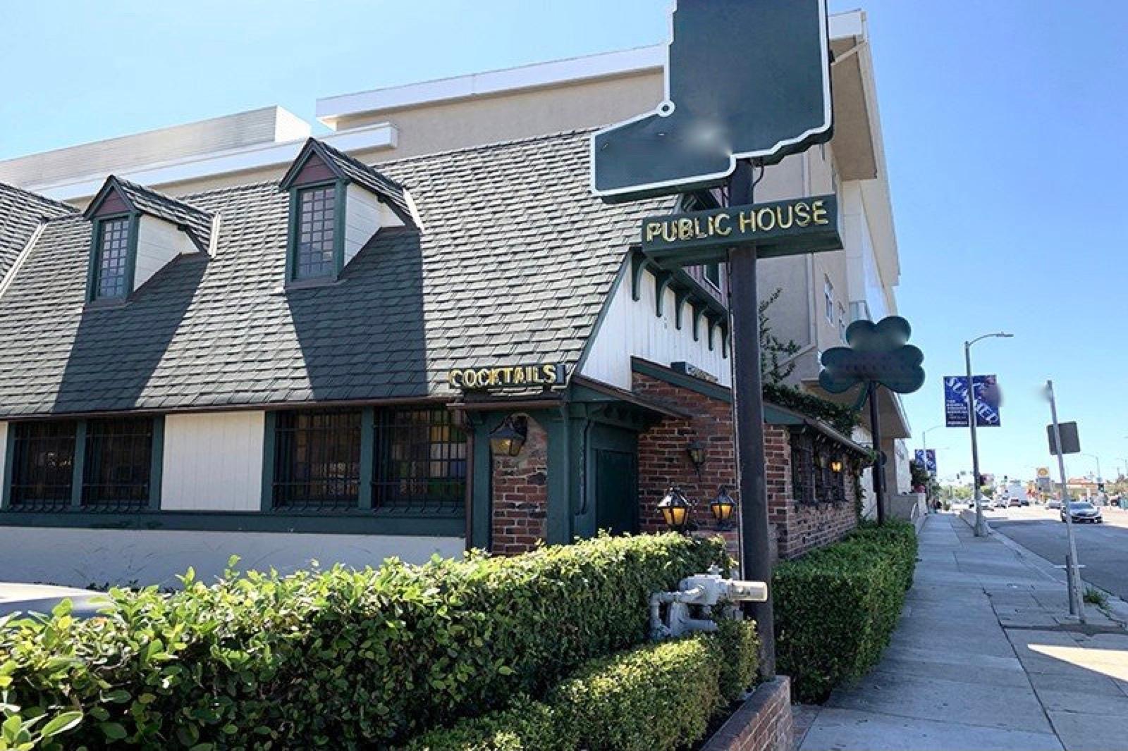 AH's Pub Bar and Grill — photo 1