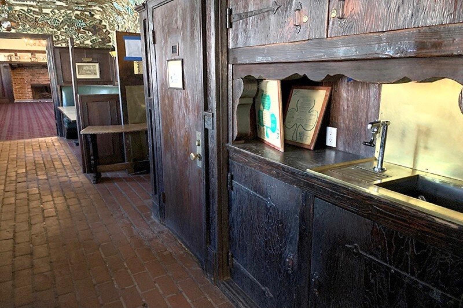 AH's Pub Bar and Grill — photo 10