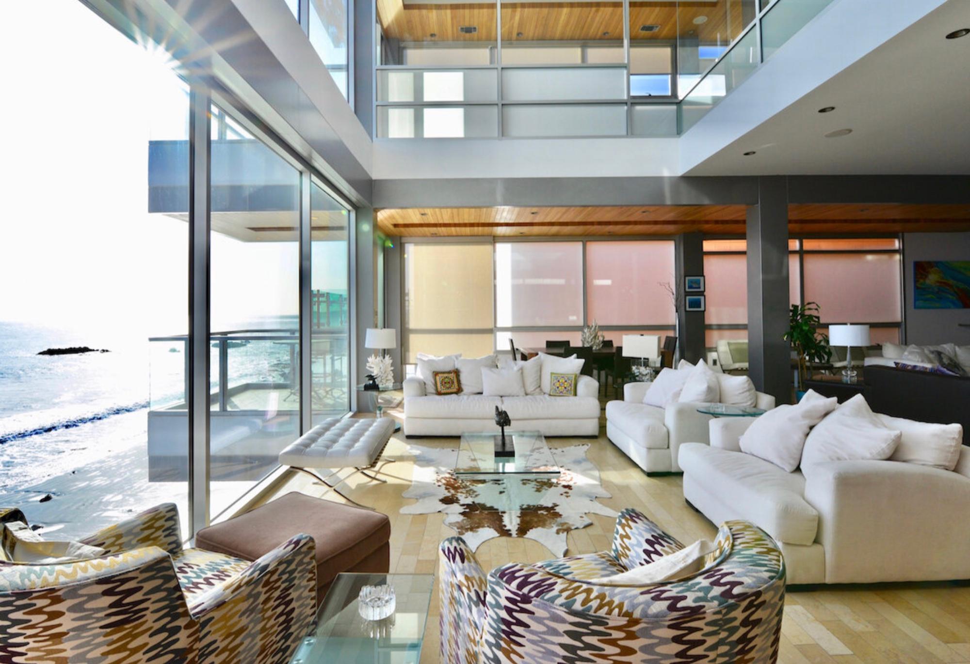 AJ's Modern Beachfront Home — photo 8