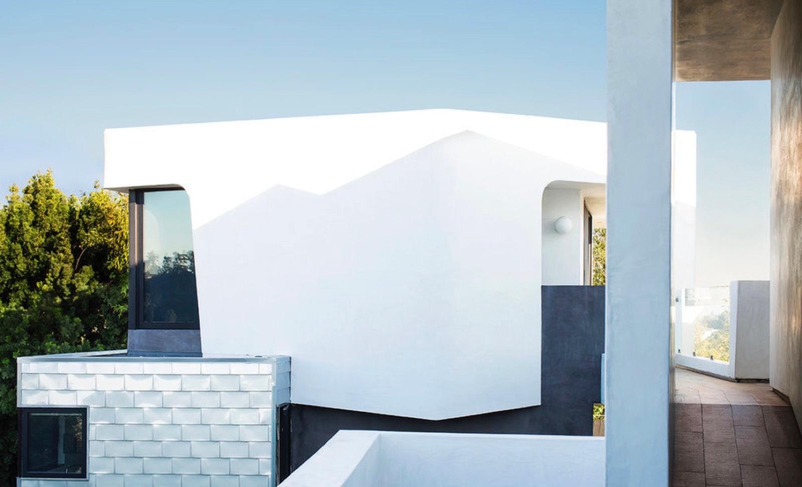 Amber Architectural House — photo 4