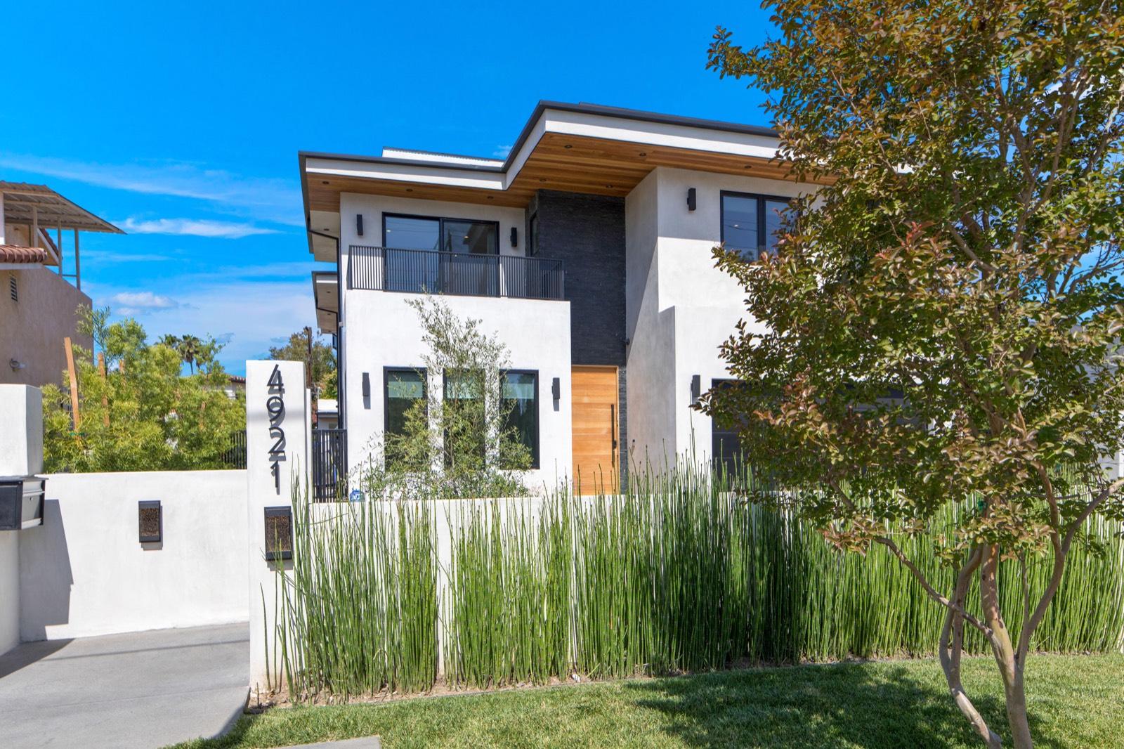 AP’s modern Encino — photo 2
