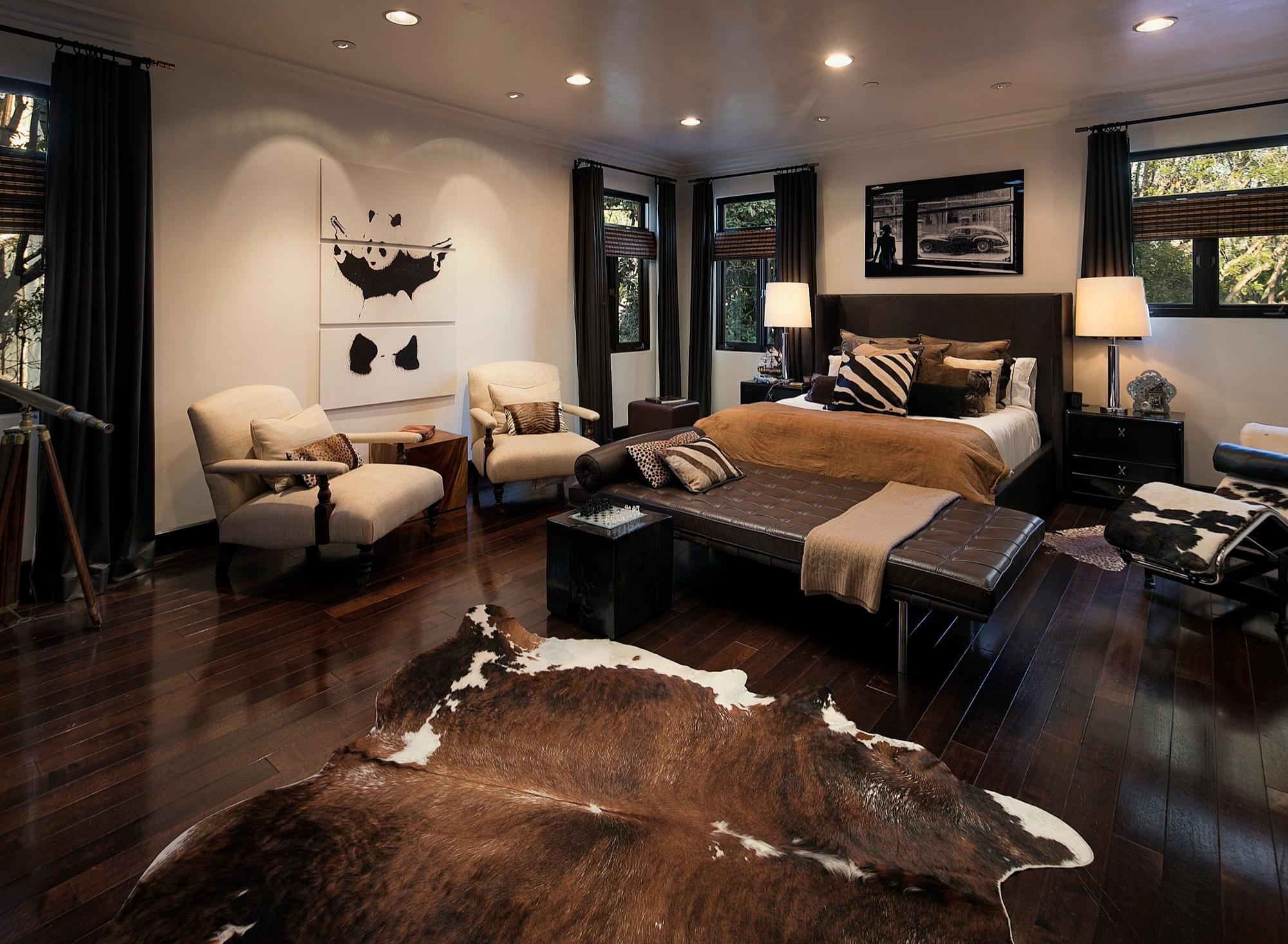AR's Stunning Med Home — photo 8