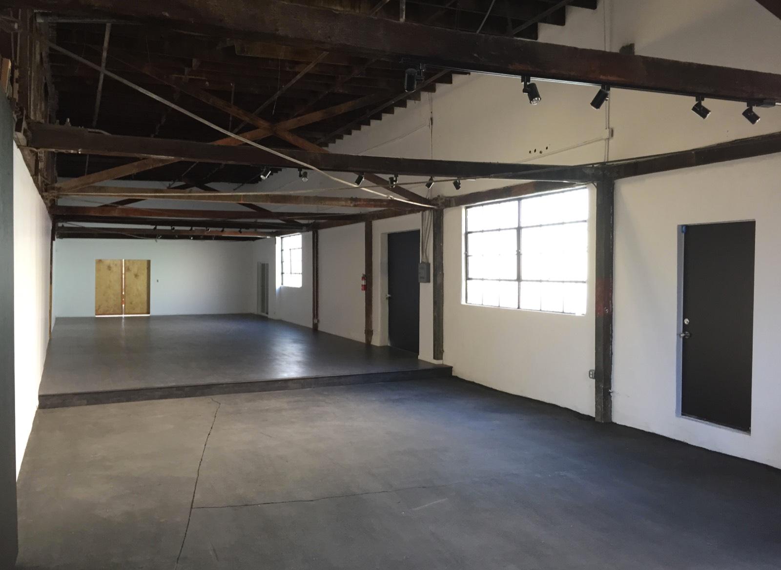 Arch Warehouse — photo 8