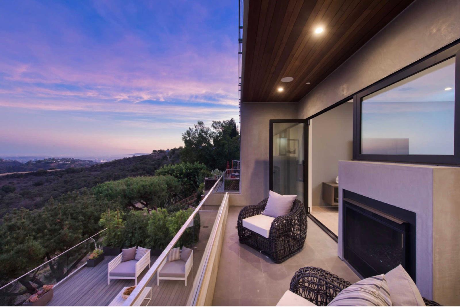 A's Bel Air House — photo 9