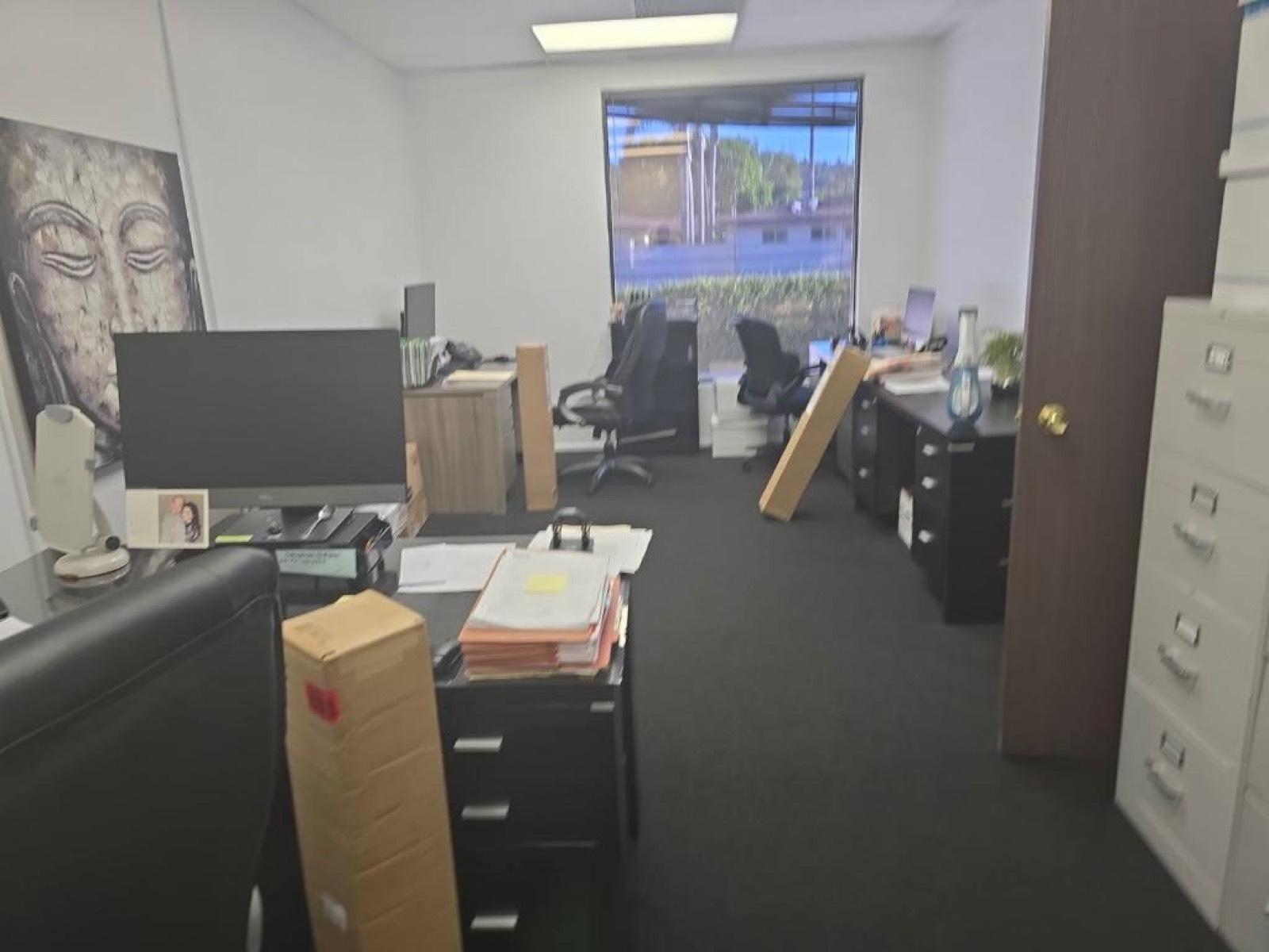 A’s cool Sherman oaks office — photo 5