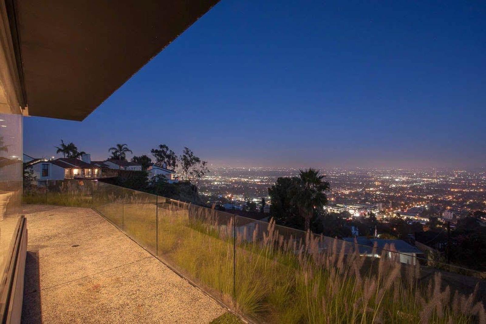 A's Crescent Heights — photo 5