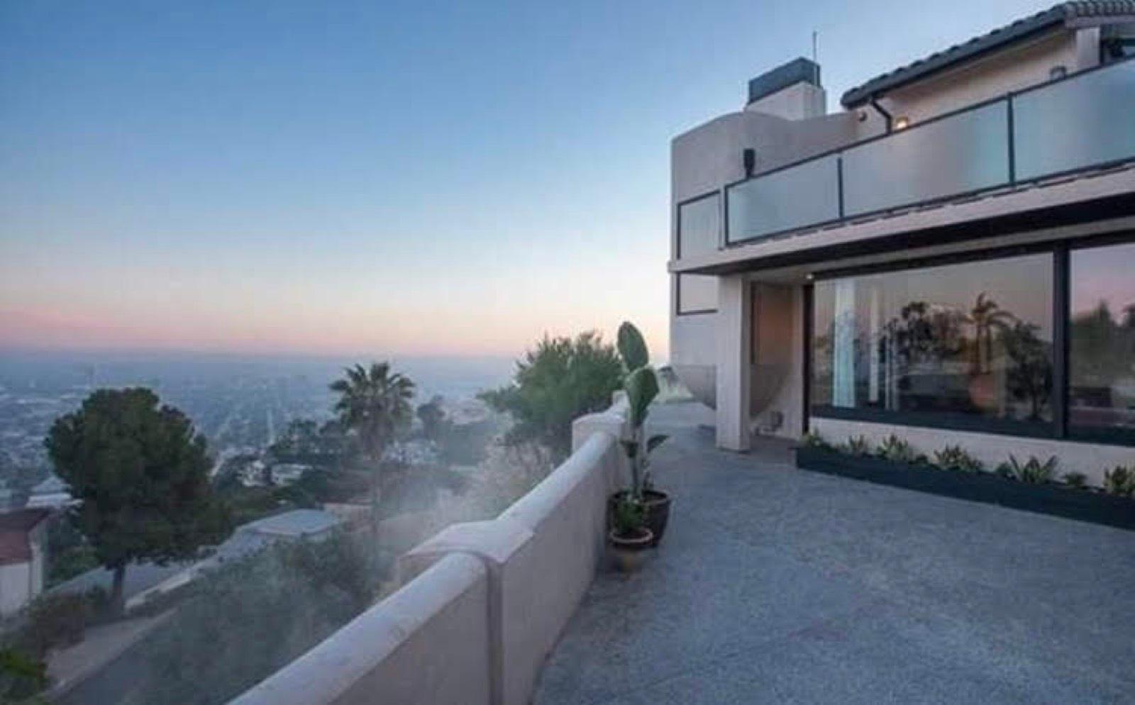 A's Crescent Heights House — photo 11