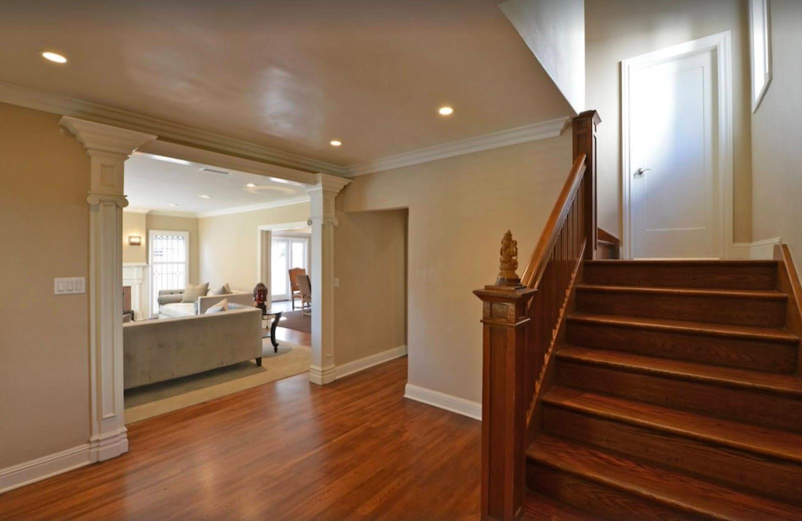 A's Magnificent Traditional Home — photo 5