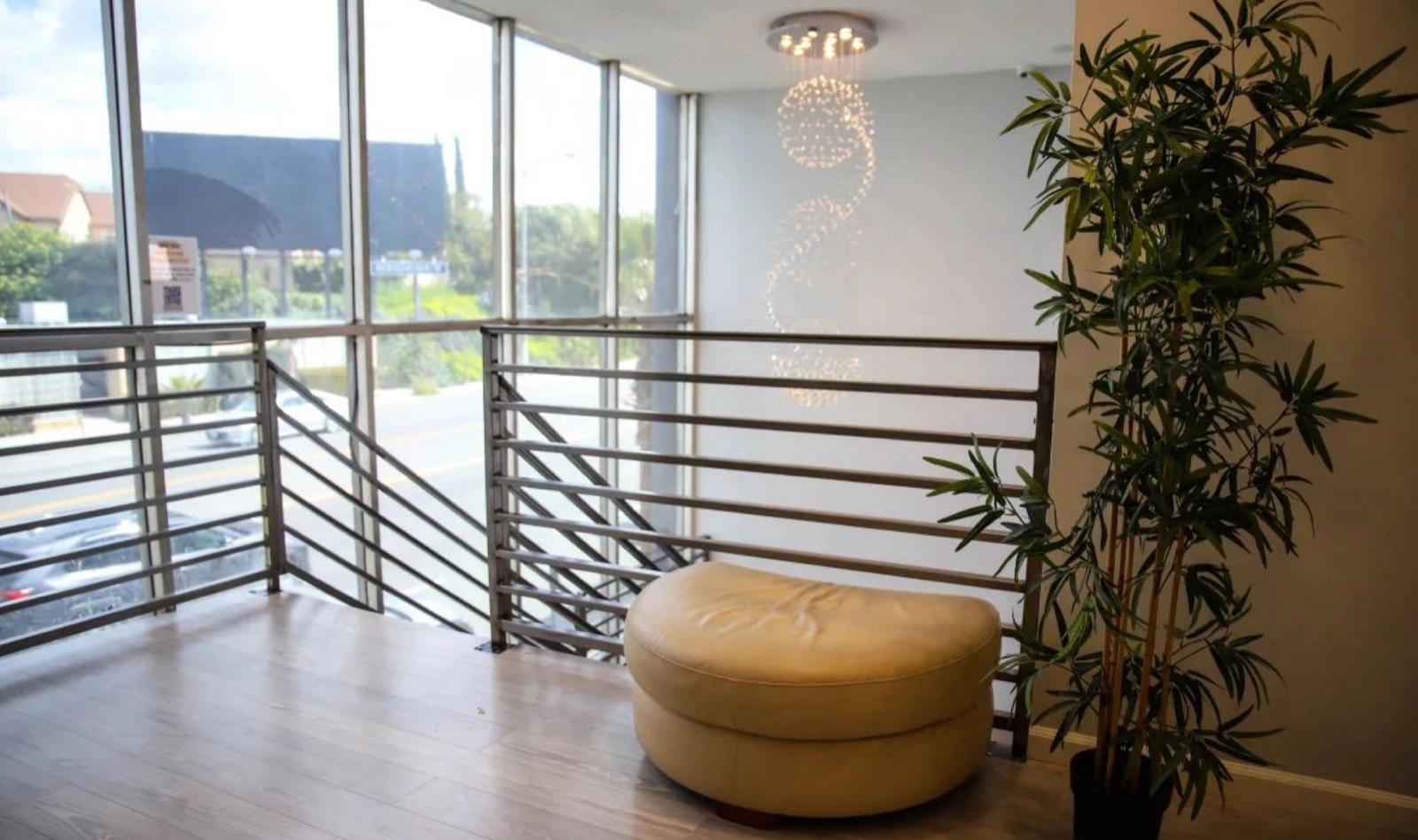 A's Modern Botique Office — photo 5