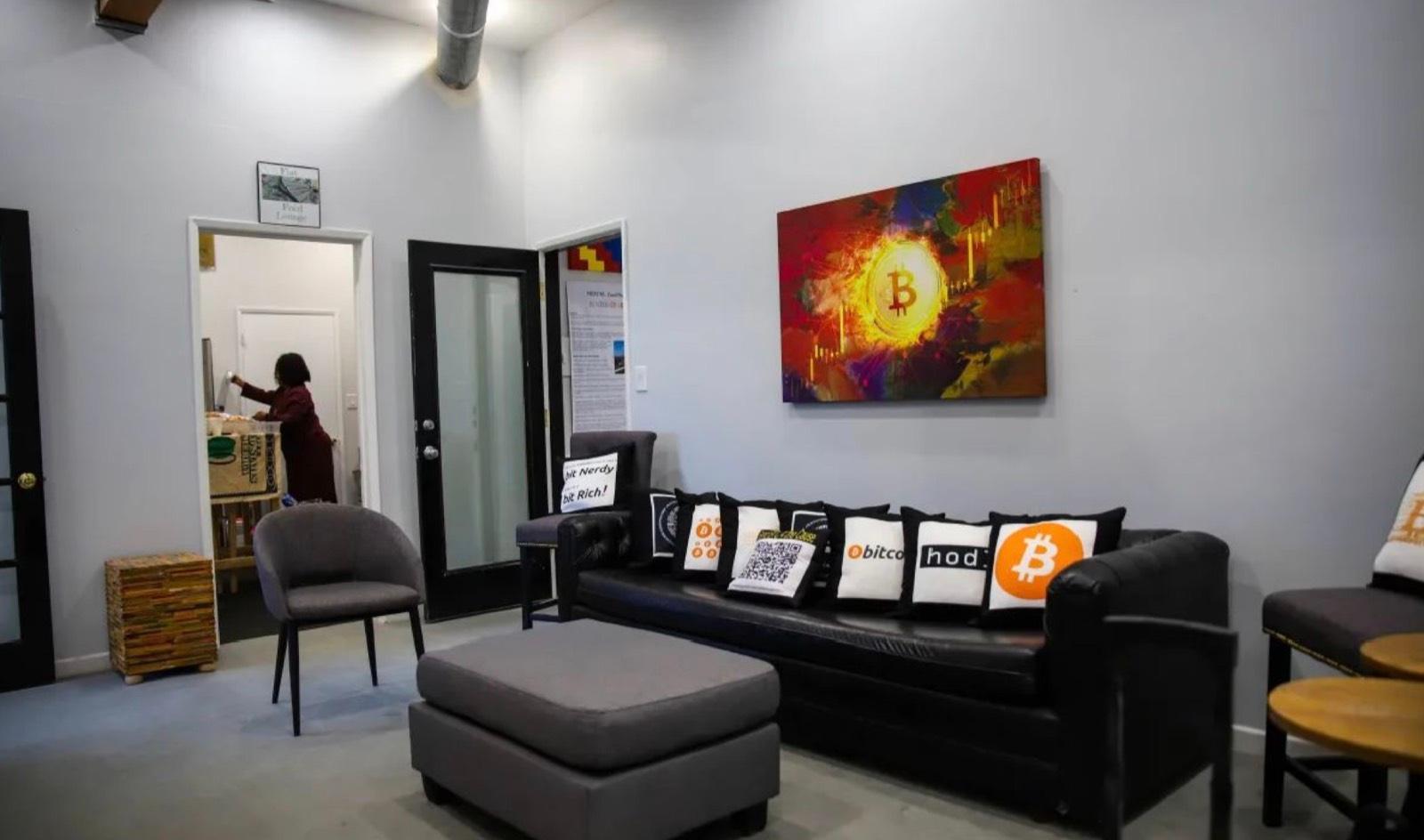 A's Modern Botique Office — photo 7