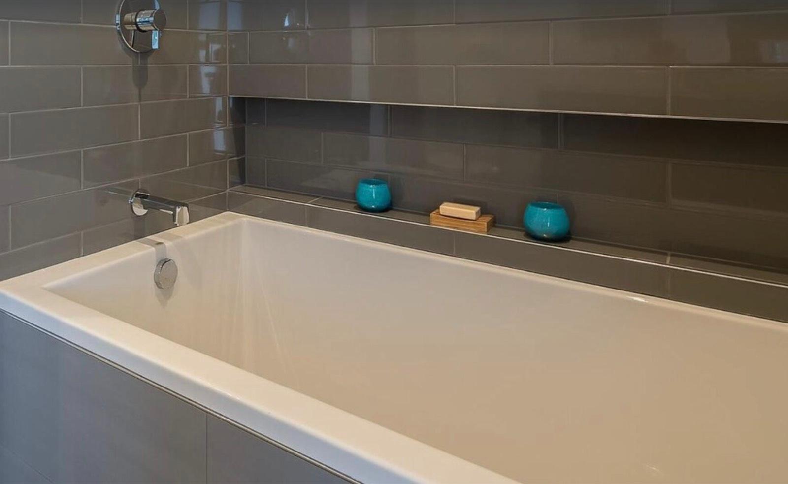 A's Modern Townhouse — photo 9