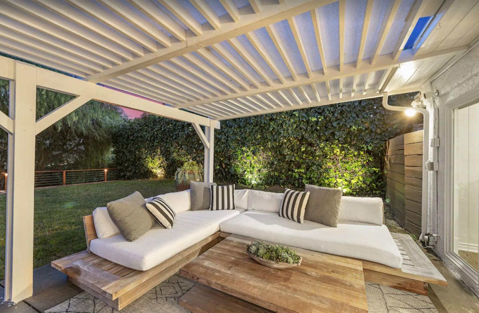 A's Private Light View Home — photo 5
