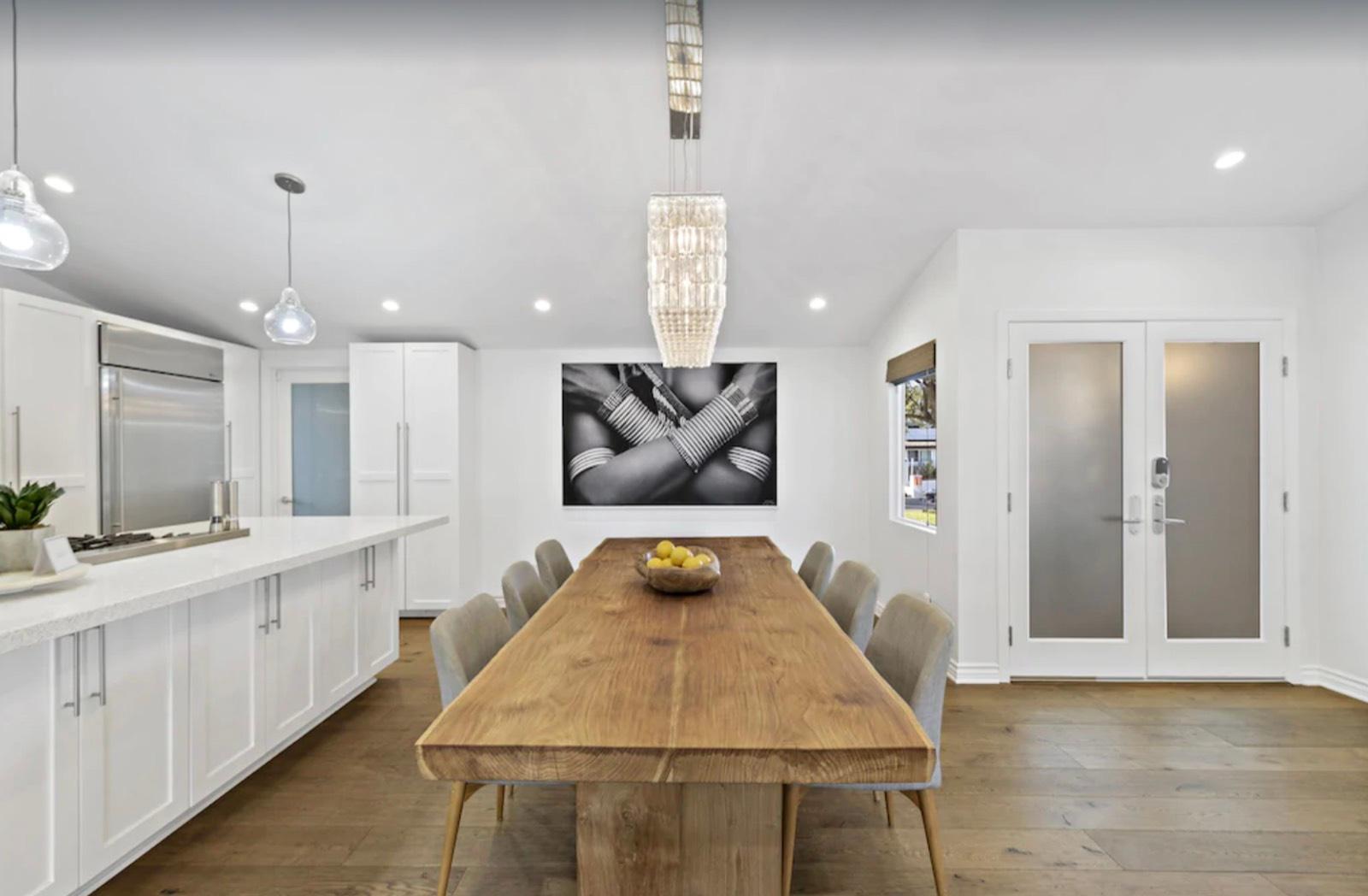 A's Private Light View Home — photo 8