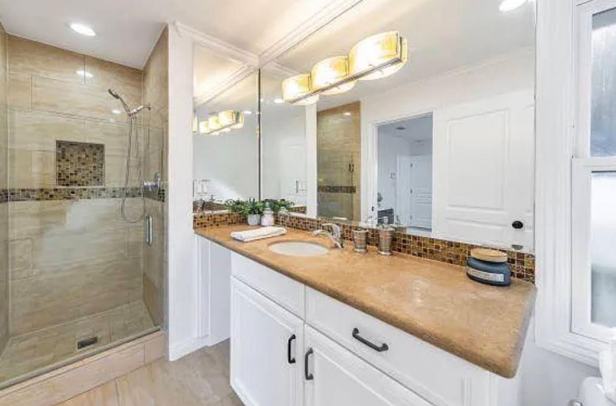 AS S Essential Valley View Home — photo 4