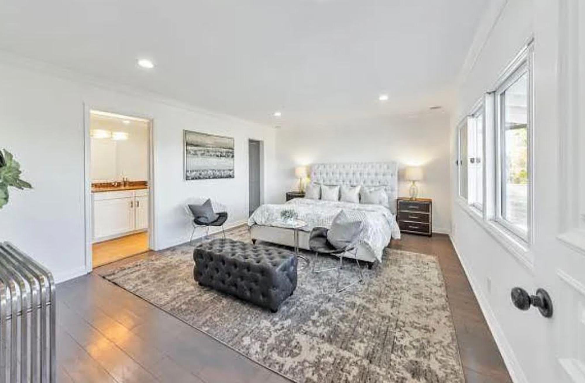AS S Essential Valley View Home — photo 10