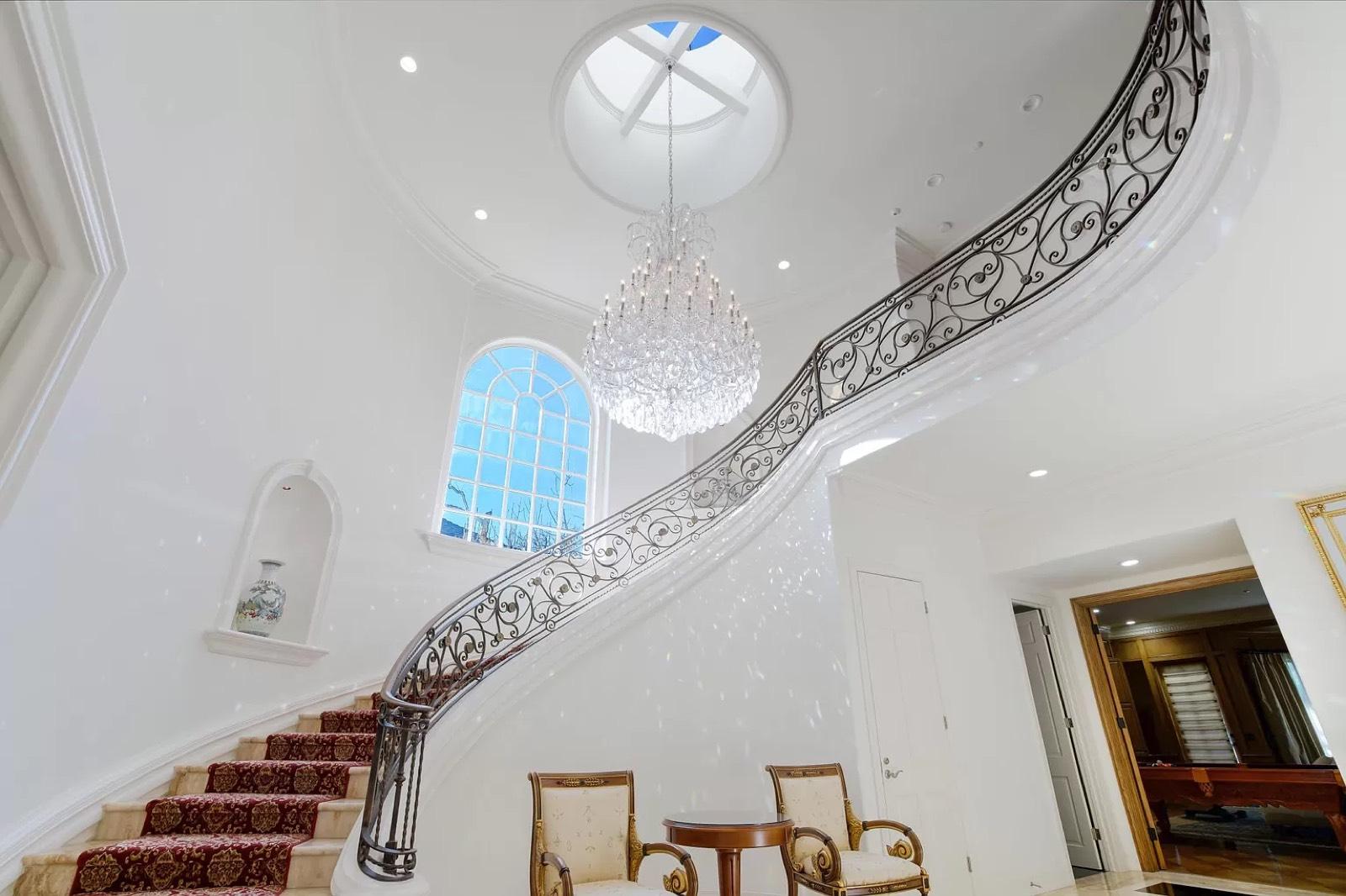 AS S Maple Mansion — photo 6