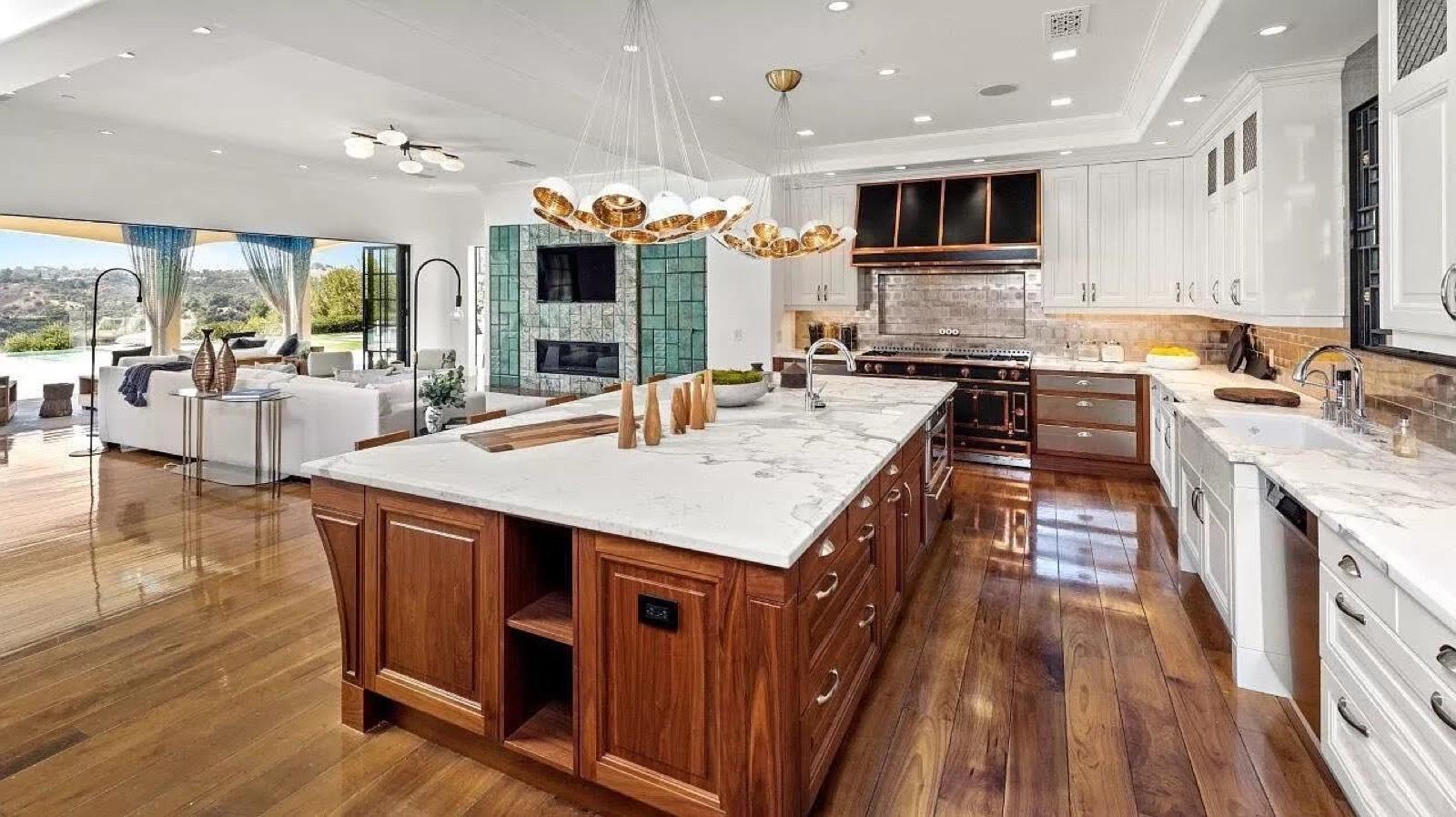 AS S Med Mansion Estate — photo 3