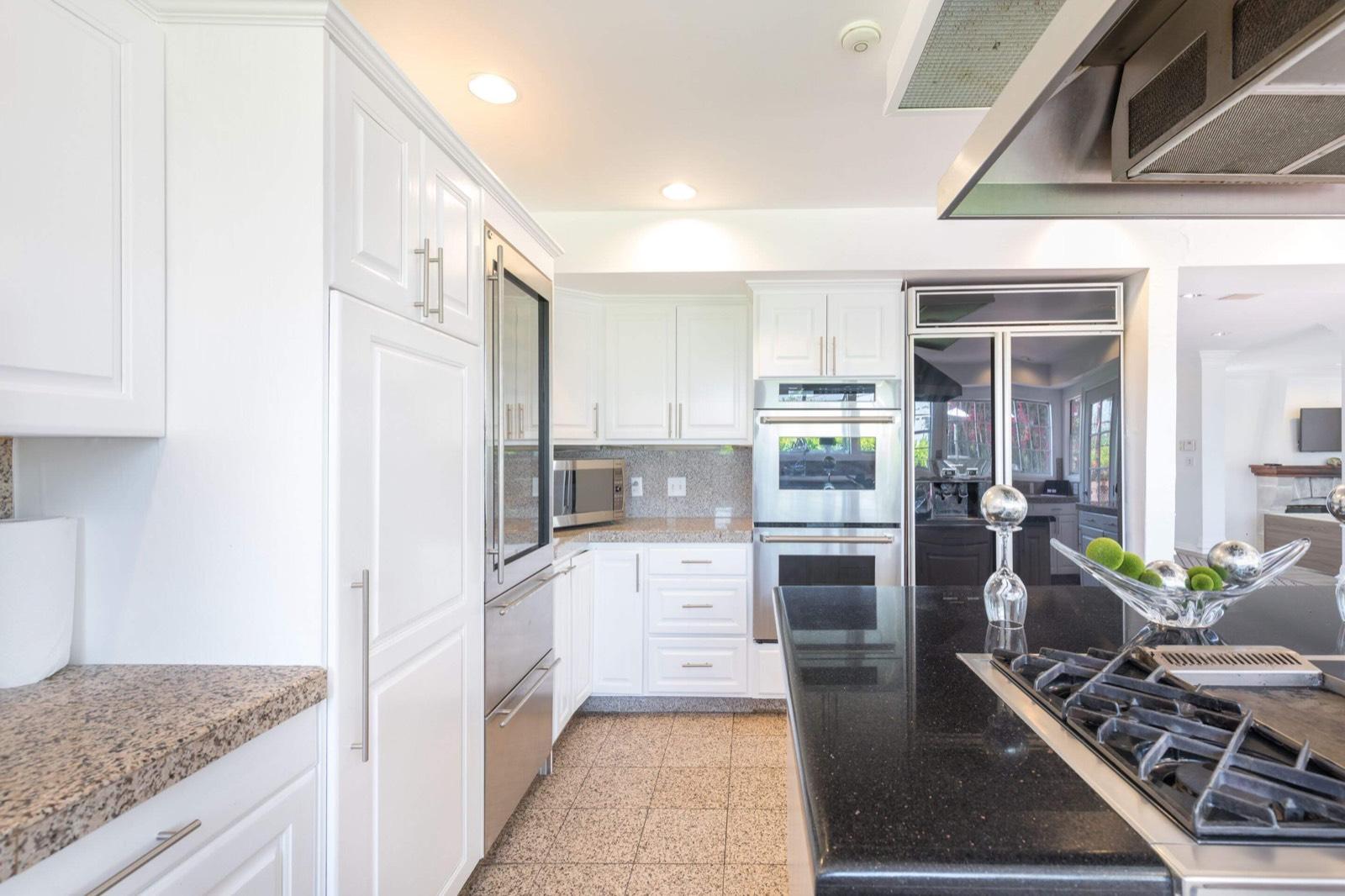 A's Studio City House — photo 4