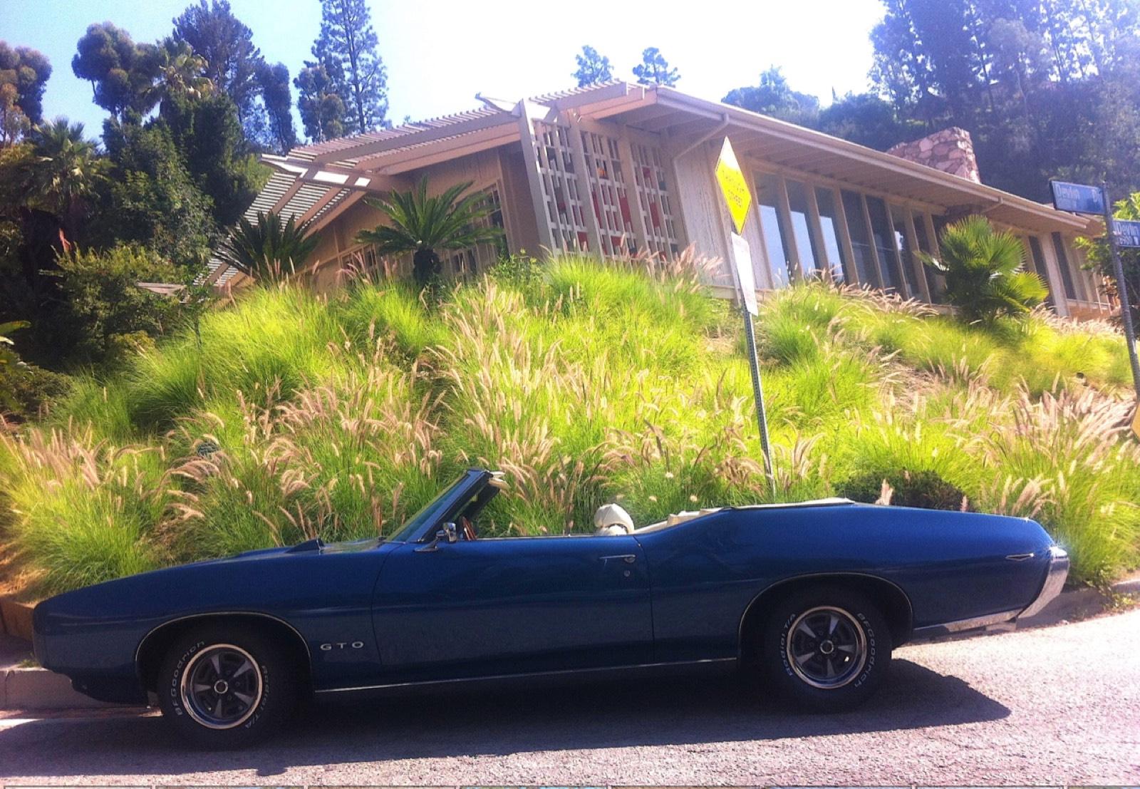 A's Timeless Midcentury House — photo 5