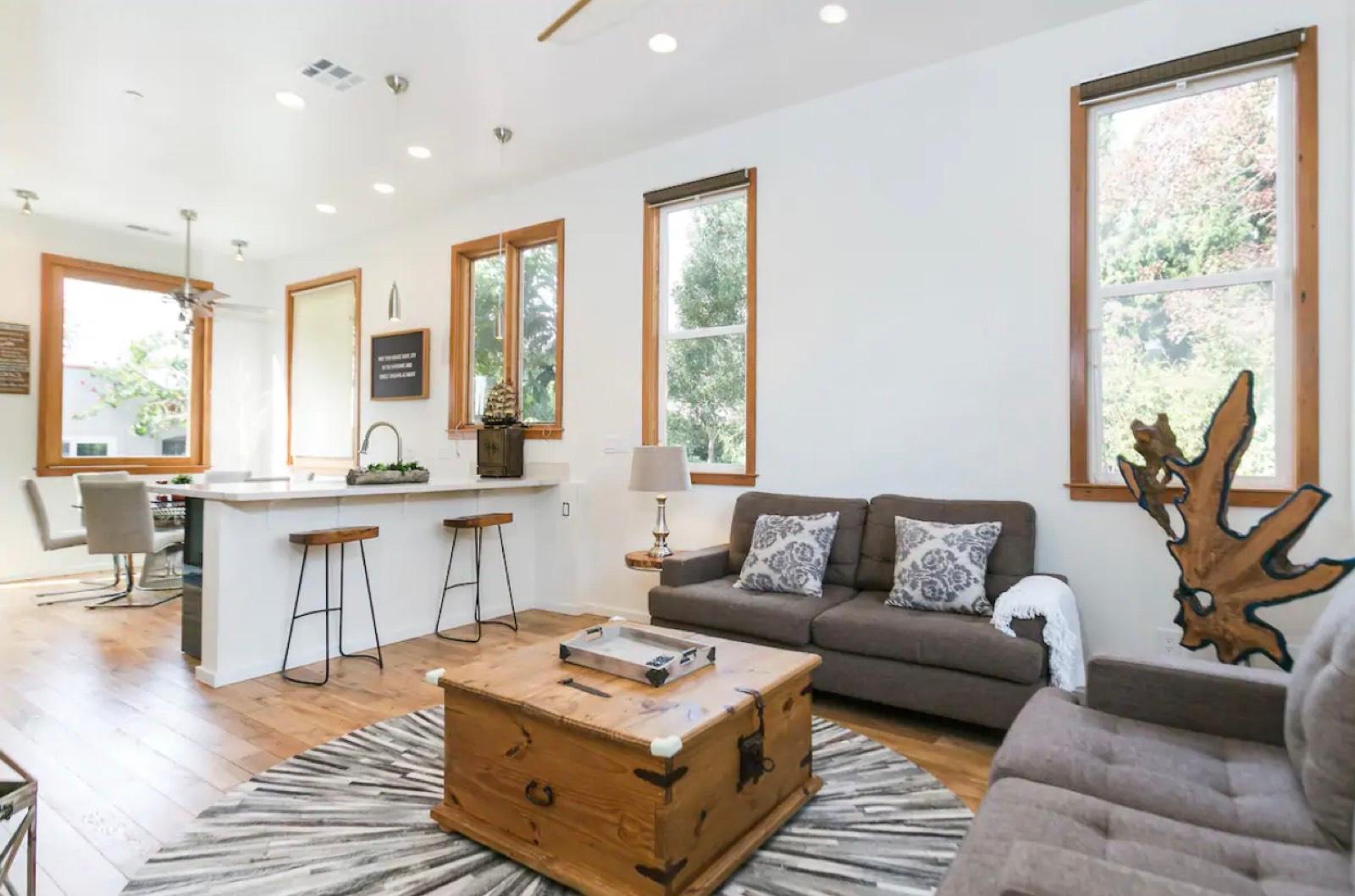 A's West LA Bungalow — photo 5