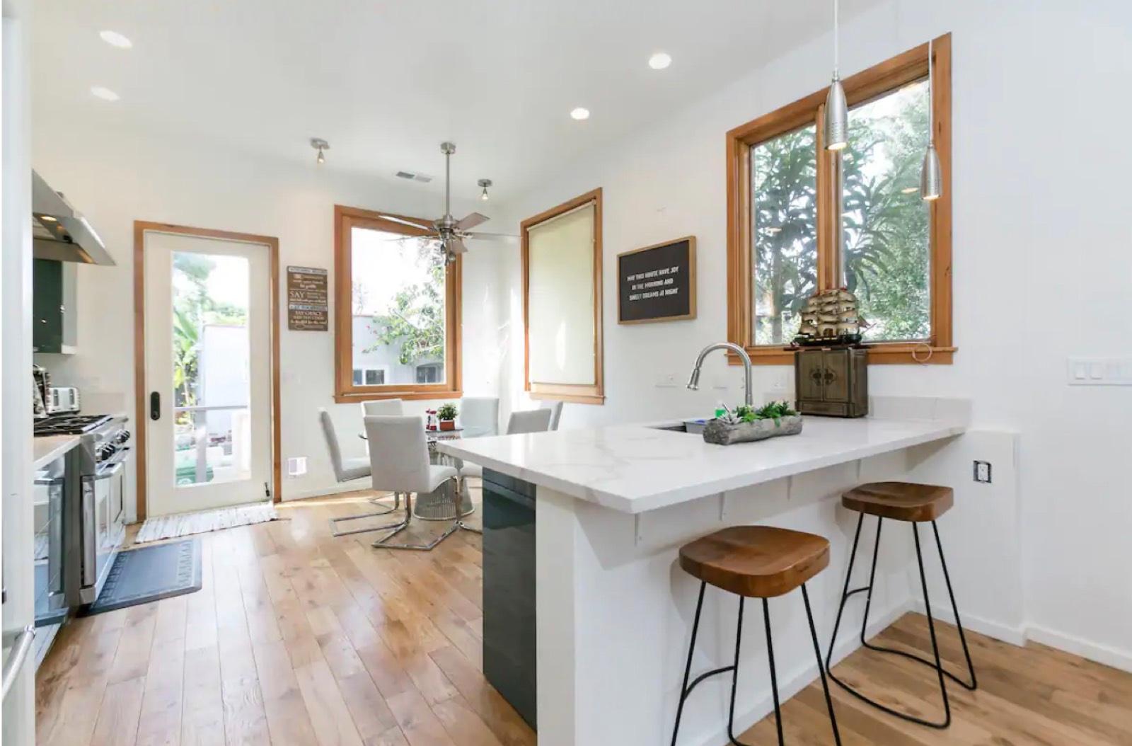 A's West LA Bungalow — photo 8