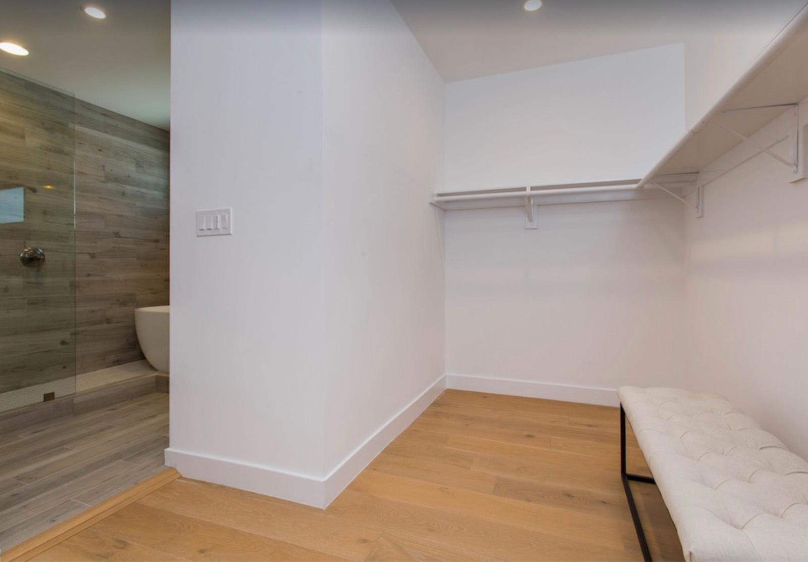 AS's Modern Bungalow — photo 7