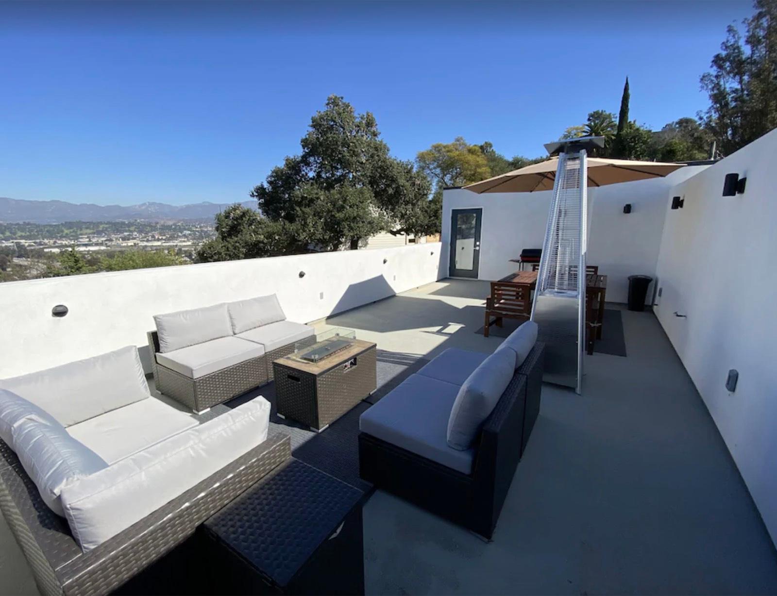 AS's Modern Tower on the Hill — photo 7