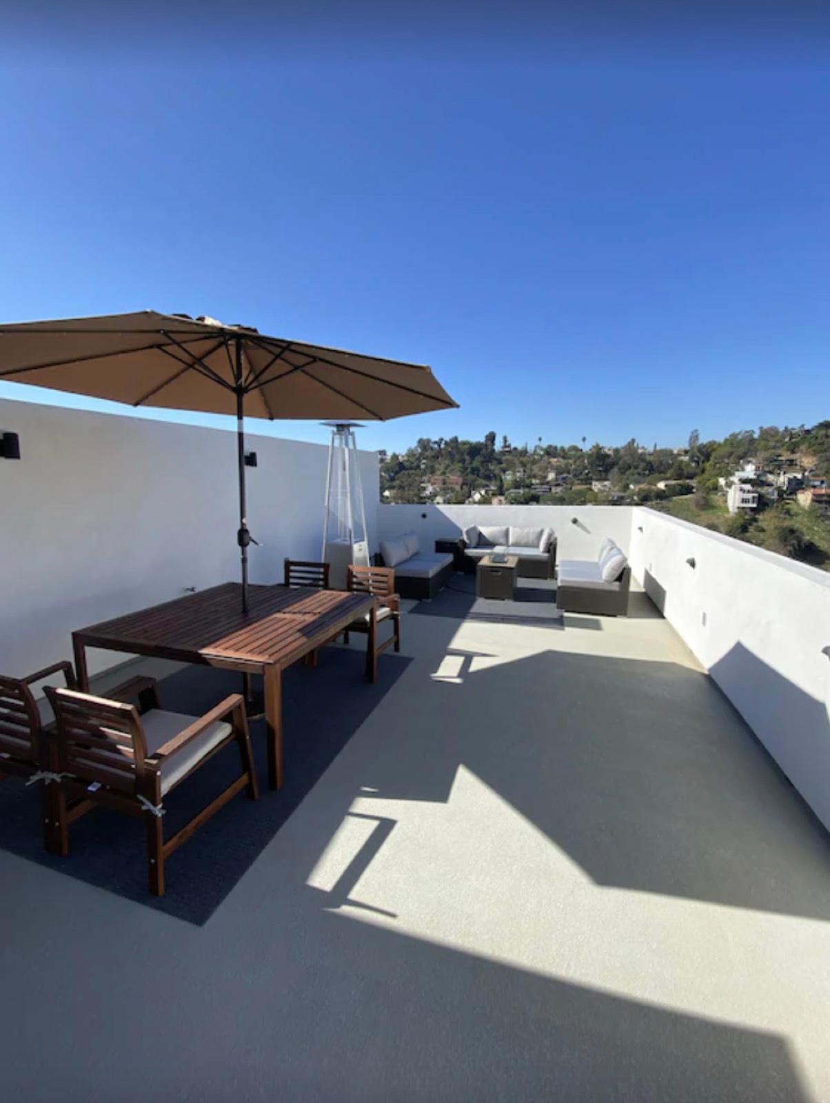 AS's Modern Tower on the Hill — photo 10