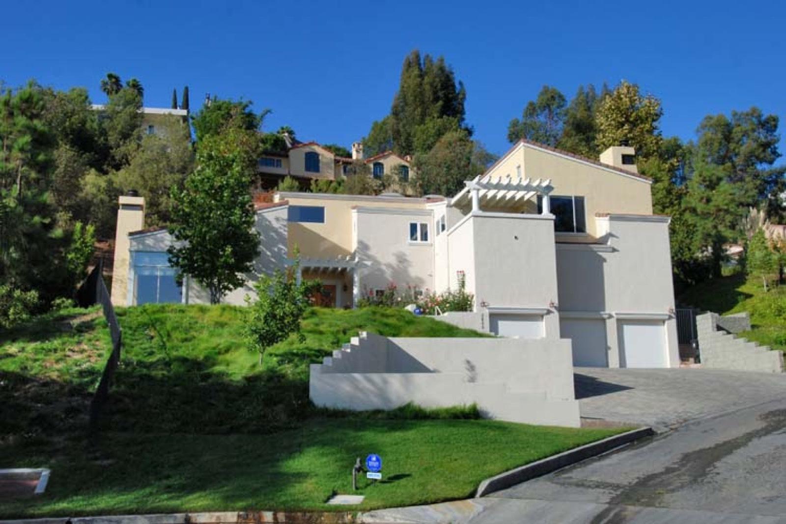 Astral Dr House — photo 2