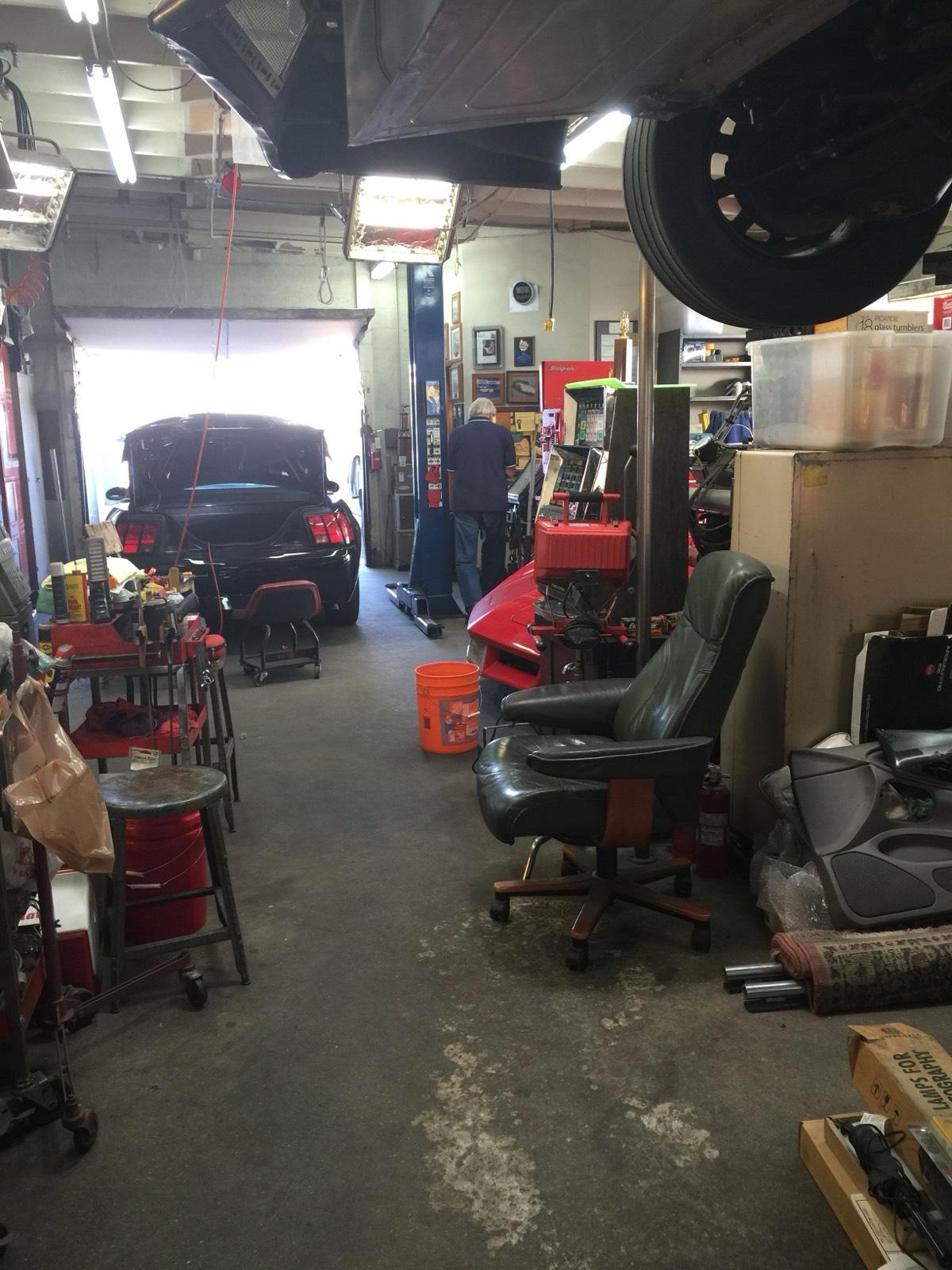 Auto Repair Shop — photo 9