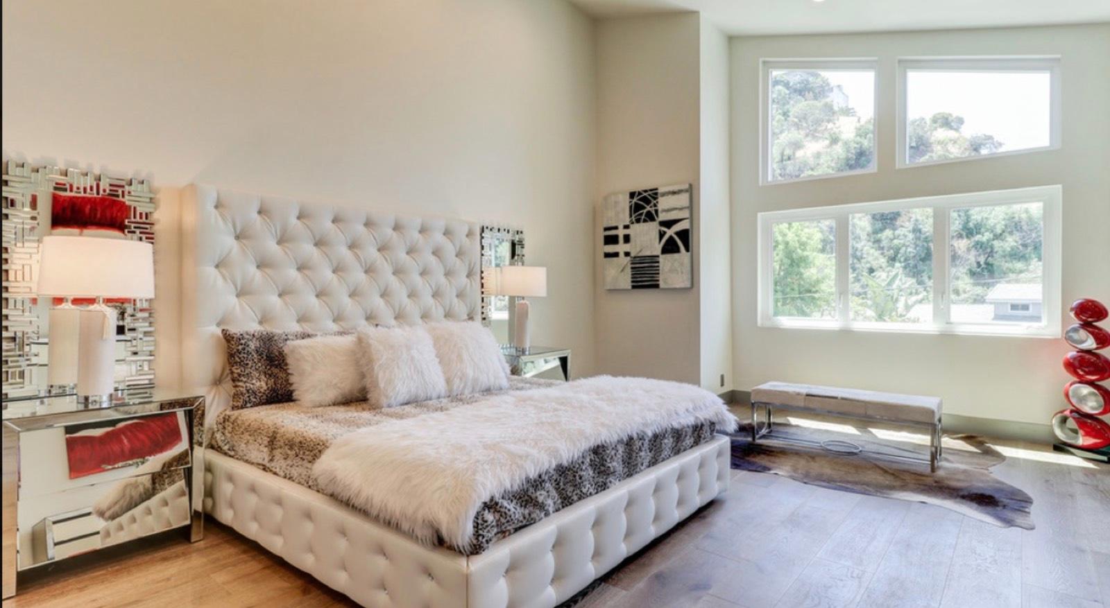 Avi's Hollywood Hills — photo 9